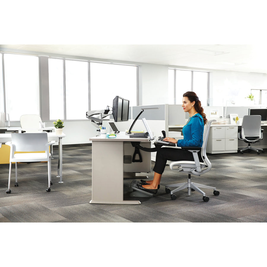3M Sit/Stand Easy Keyboard Tray Platform Gel Wrists Precise Mouse Pad - AKT180LE