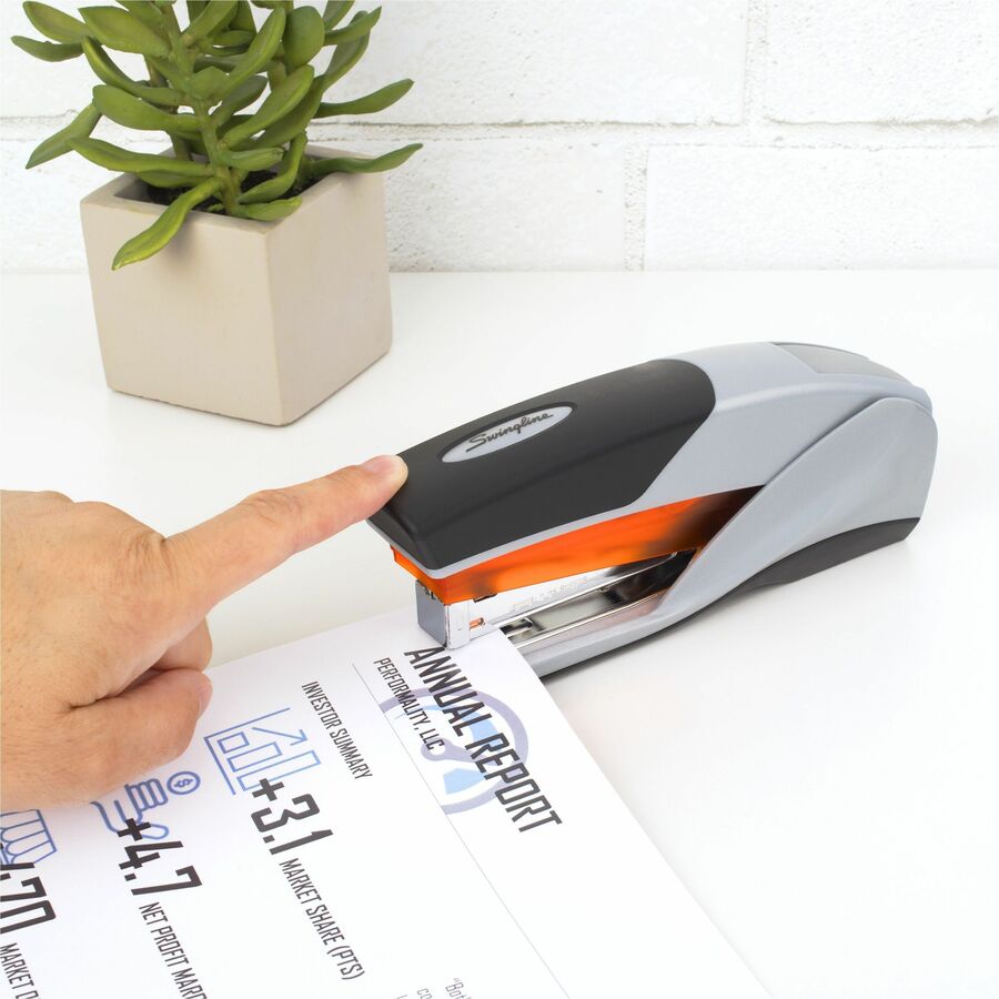 Swingline Optima 25 Reduced Effort Stapler - S7066402
