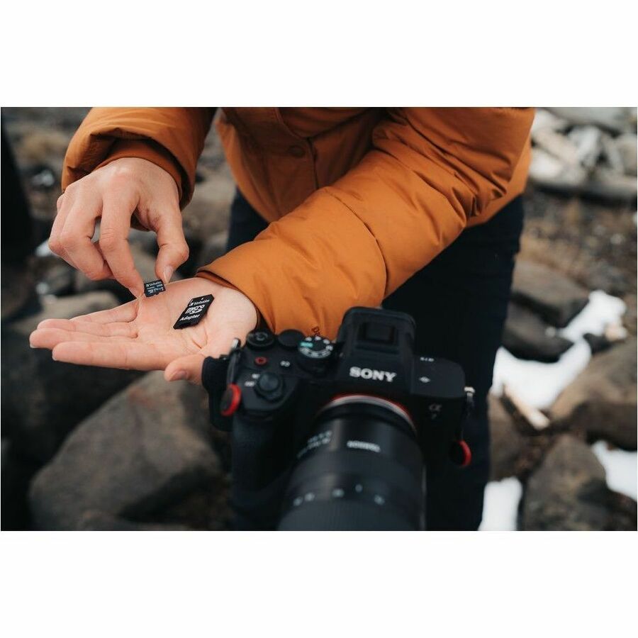 Verbatim 16GB Premium microSDHC Memory Card with Adapter, UHS-I V10 U1 Class 10 - 44082