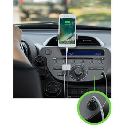 Belkin 3.5 mm Audio + Charge for iPhone and iPad Lightning Adapter - F8J212BTWHT