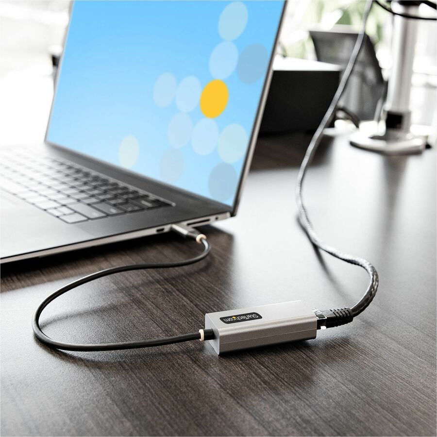 StarTech.com USB-C to Ethernet Adapter, 10/100/1000 Mbps, Gigabit Network Adapter, ASIX AX88179A, 1ft/30cm Cable, Windows/macOS/Linux - US1GC30B2