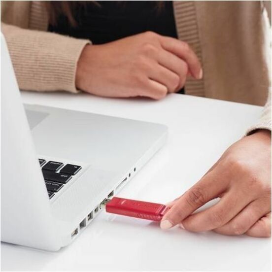 Verbatim 64GB Store 'n' Go USB Flash Drive - Red - 97005
