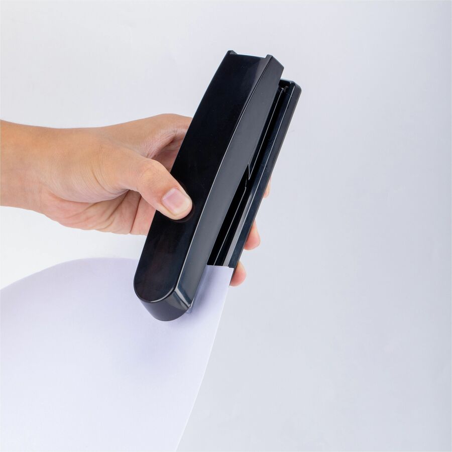 Business Source Full-strip Plastic Desktop Stapler - 62835