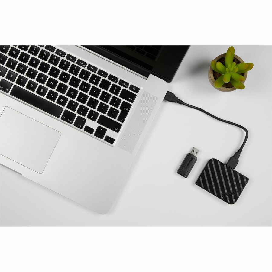 Verbatim 64GB Pinstripe USB Flash Drive - Black - 49065