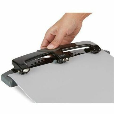 Swingline SmartTouch Low-Force 3-Hole Punch - A7074133