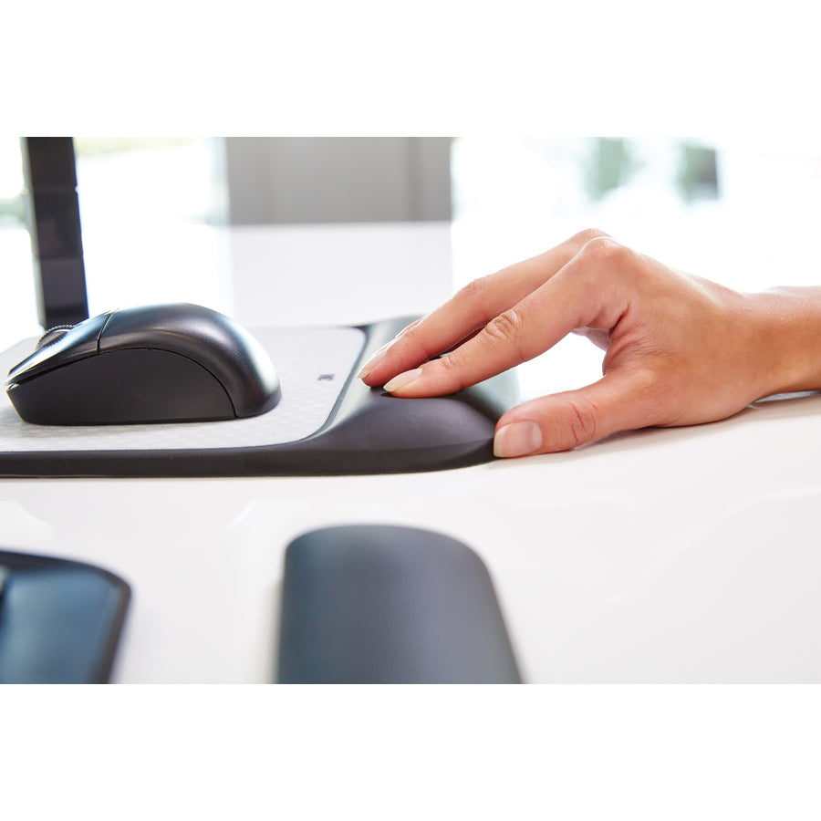 3M Precise Mouse Pad with Gel Wrist Rest - MW85B