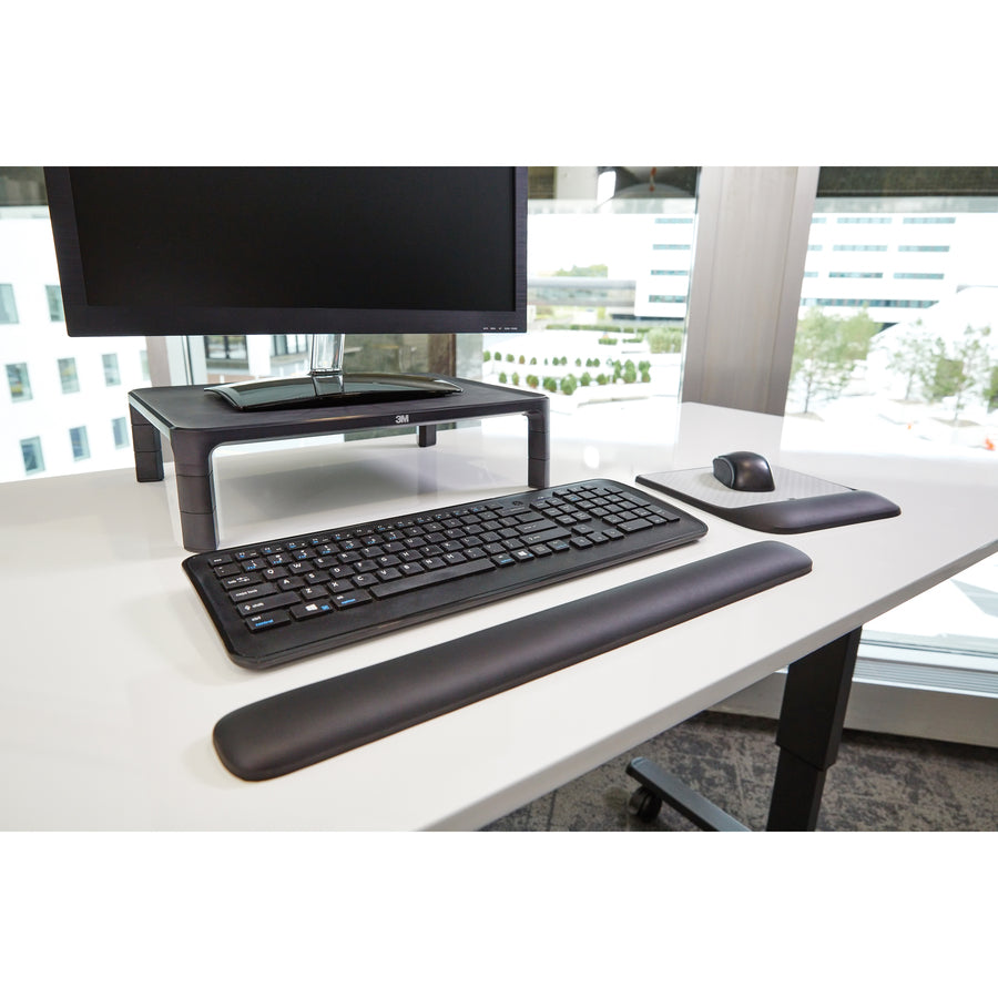3M Precise Mouse Pad with Gel Wrist Rest - MW85B