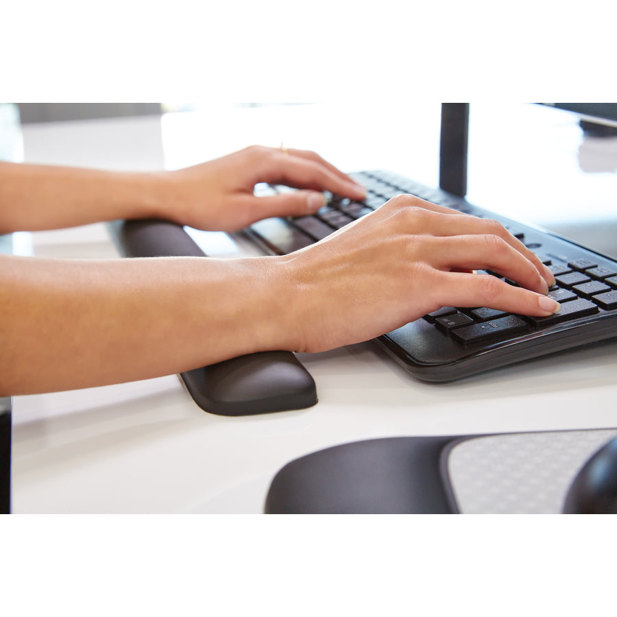 3M Gel Wrist Rest for Keyboard - WR85B