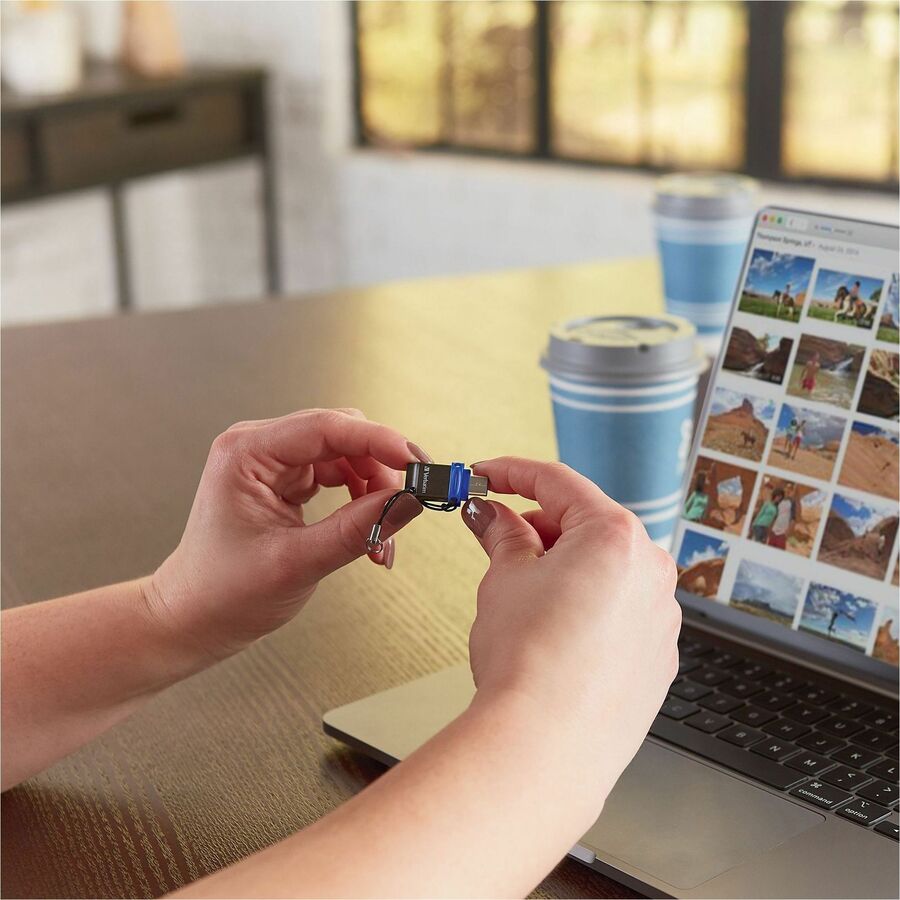 Verbatim 64GB Store 'n' Go Dual USB 3.2 Gen 1 Flash Drive for USB-C Devices - Blue - 99155