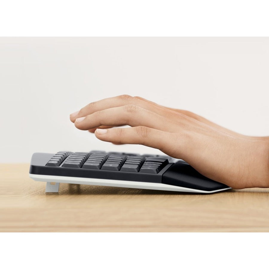 Logitech&reg; MK850 Performance Wireless Keyboard and Mouse Combo (French Layout) - 920-008220