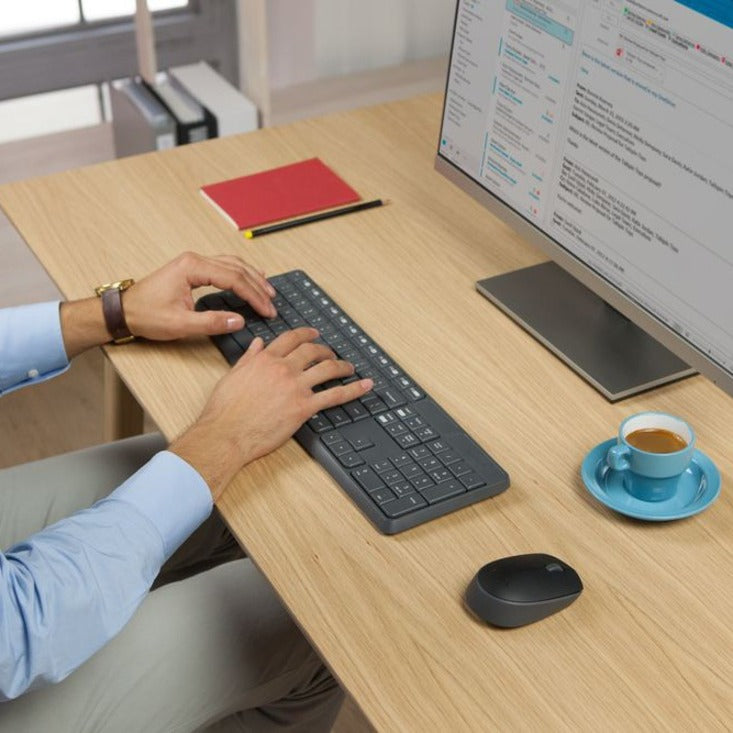 Logitech MK235 Wireless Keyboard and Mouse Combo for Windows, 2.4 GHz Wireless Unifying USB Receiver, 15 FN Keys, Long Battery Life, Compatible with PC, Laptop (French Layout) - 920-007899