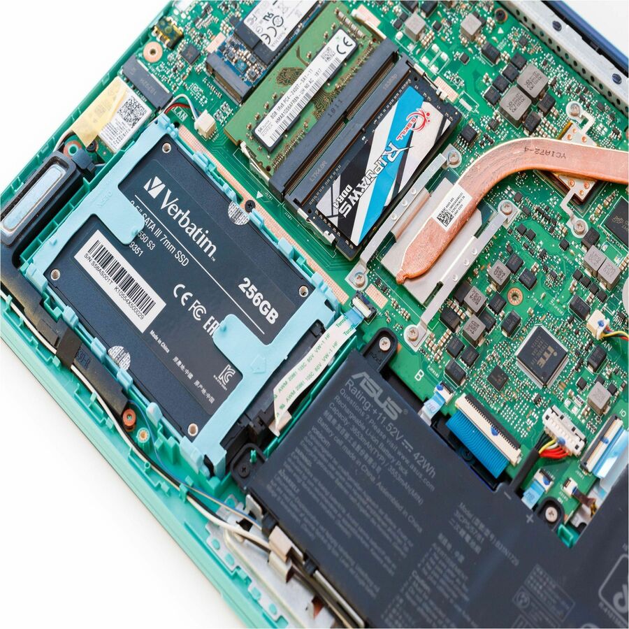 Verbatim Vi550 S3 256 GB Solid State Drive - 2.5" Internal - SATA (SATA/600) - 49351