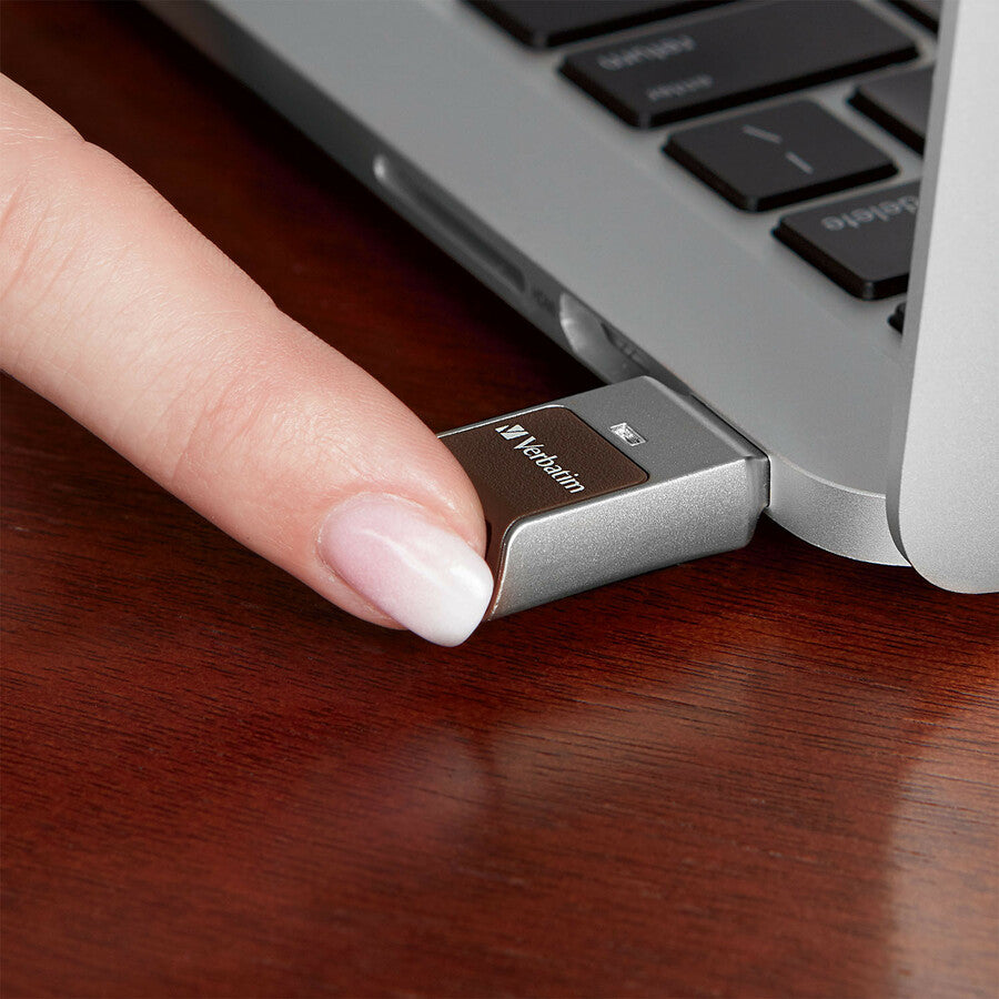 Verbatim Fingerprint Secure USB 3.0 Flash Drive - 70367