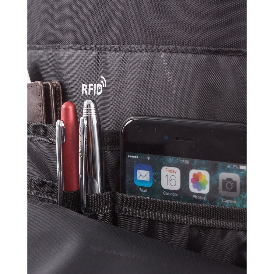 Swiss Mobility Carrying Case (Backpack) for 15.6" Wheel, Computer - Black - BKPW1018SMBK