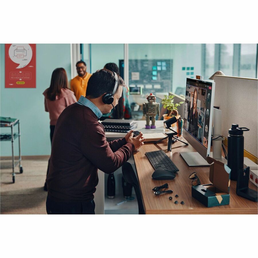 Poly Voyager Focus 2 USB-A With Charge Stand Headset - 77Y86AA