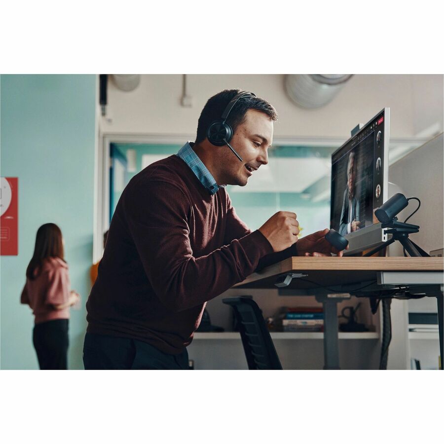 Poly Voyager Focus 2 USB-A With Charge Stand Headset - 77Y86AA