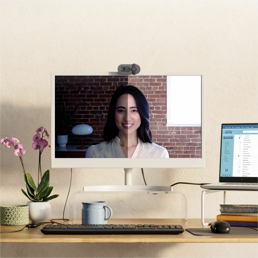 Logitech BRIO 100 Webcam - 2 Megapixel - 30 fps - Graphite - USB Type A - 960-001580