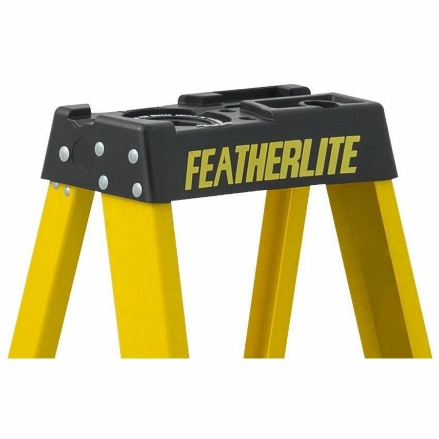 Featherlite 6908 8' Extra-Heavy Duty Fiberglass Stepladder - 6908