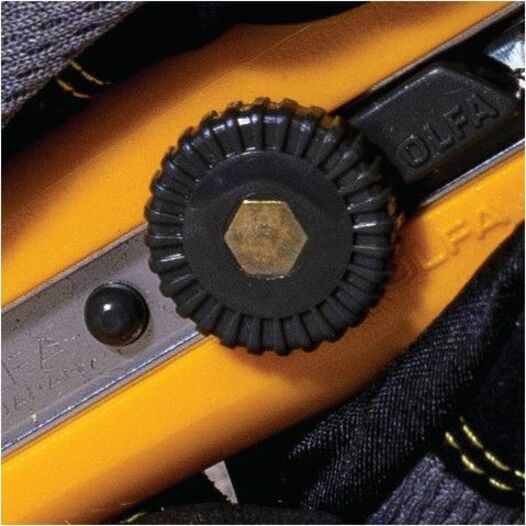 Olfa 18mm BN-L Ratchet Lock Utility Knife With a 10-Pack of Silver Snap Blades - 1118095
