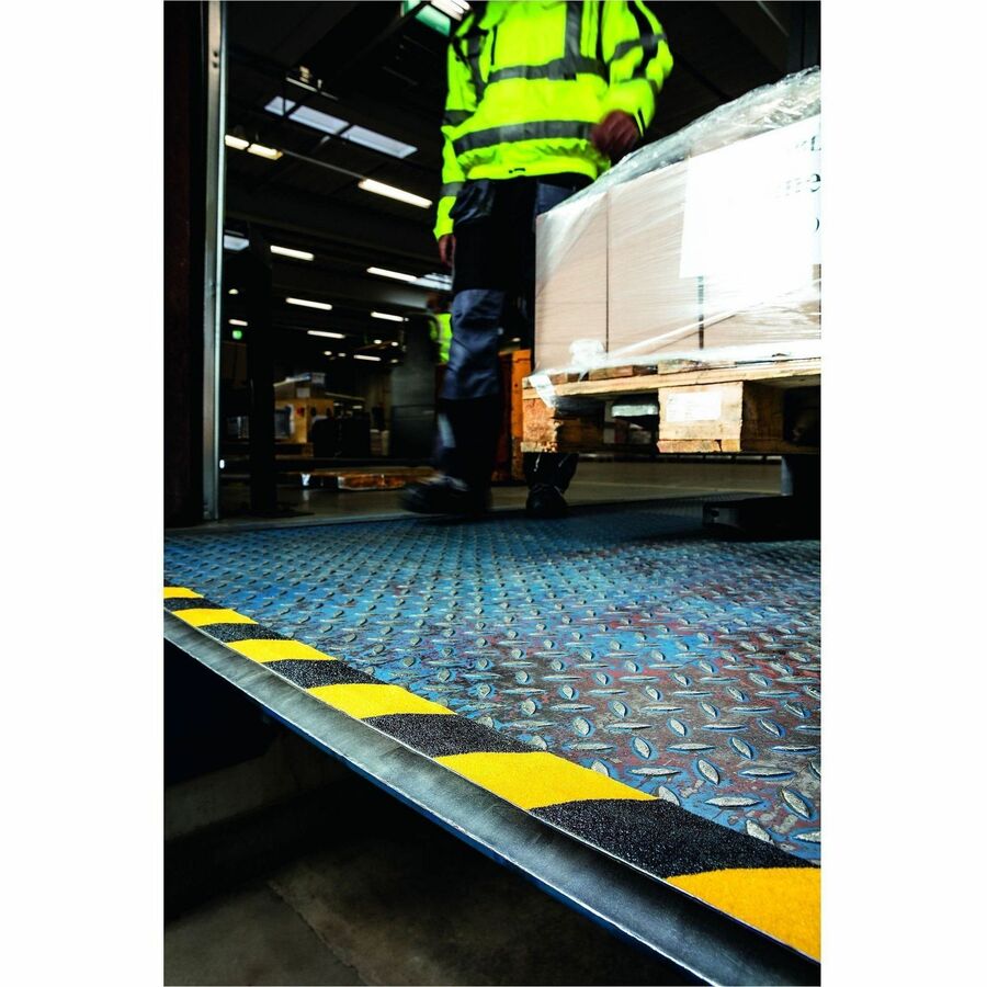 Durable self-adhesive coarse hazard anti-slip tape for improving safety on floors, stairs and covered outdoor areas - 1097130