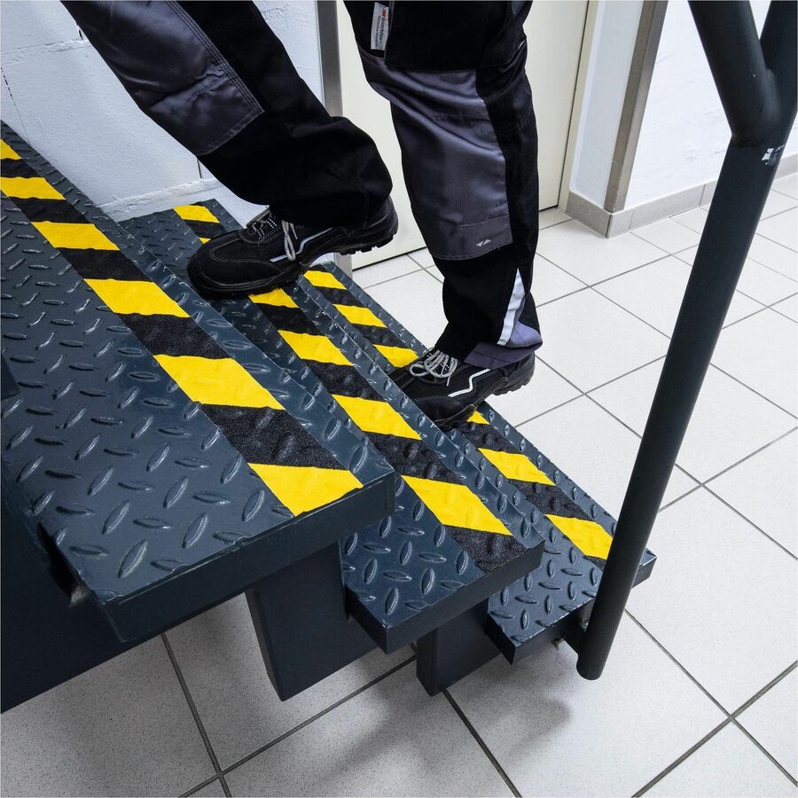 Durable self-adhesive coarse hazard anti-slip tape for improving safety on floors, stairs and covered outdoor areas - 1097130