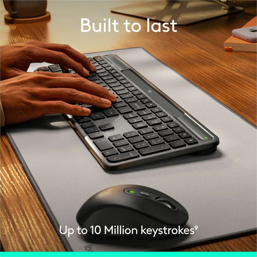 Logitech Signature Slim Solar+ Keyboard - 920-013755