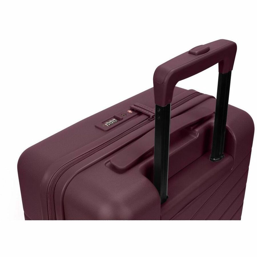 bugatti Munich Pro Travel/Luggage Case (Carry On) for 15" Travel - Fig - HLG76201BU-FIG