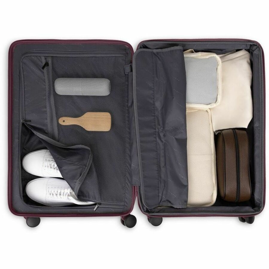 bugatti Munich Pro Travel/Luggage Case (Carry On) for 15" Travel - Fig - HLG76201BU-FIG